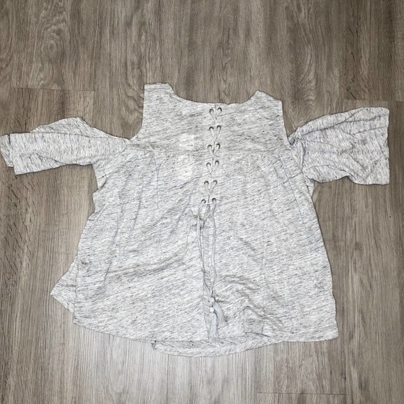 BB Dakota Women's Heather Gray Linen Cold Shoulder Lace Up Back Oliana Top sz M - Picture 5 of 5